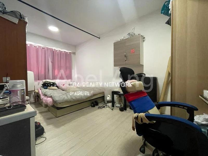 5 Room (5A) HDB for Sale in  231A Sumang Lane - Image 4